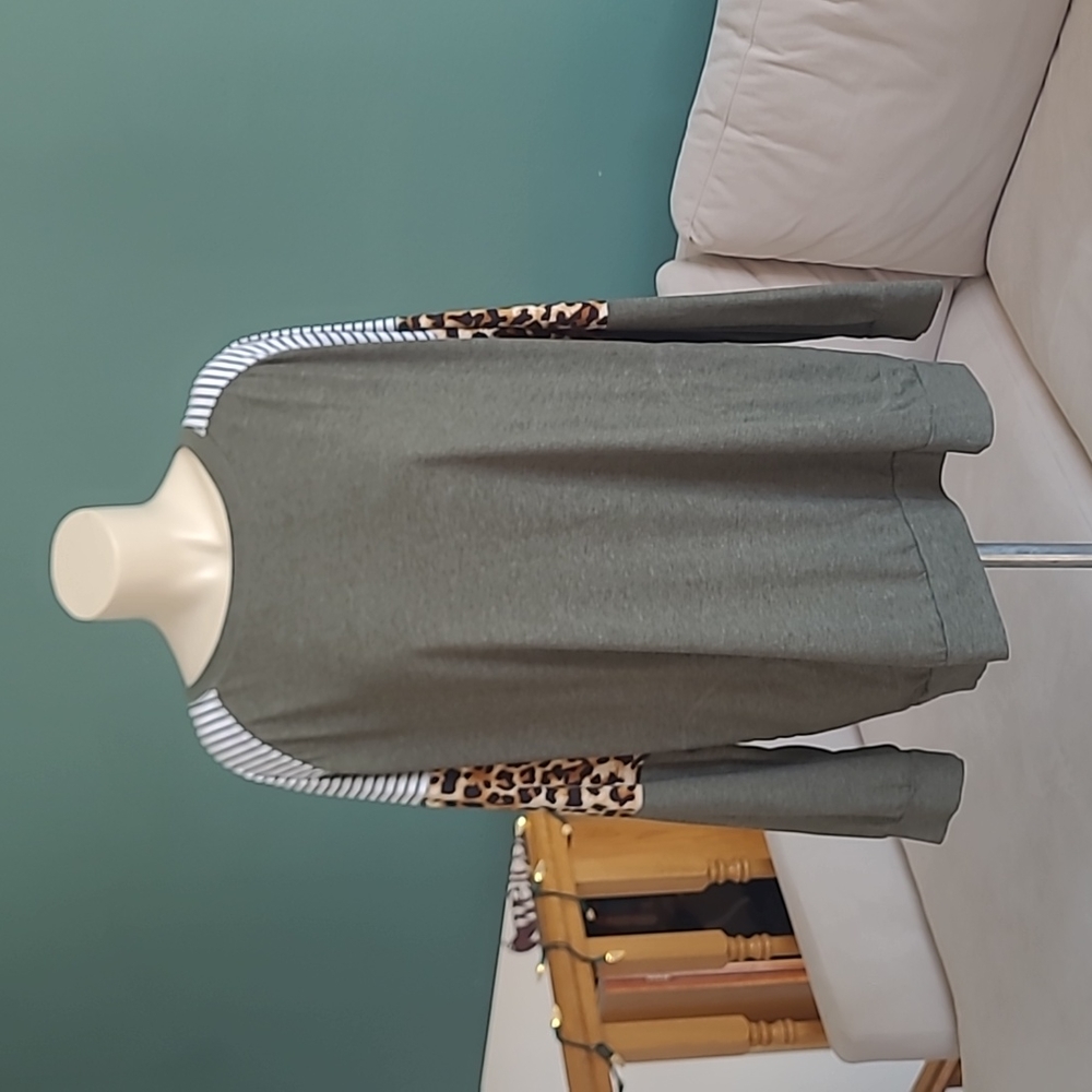 Army Green/Leopard tunic with pockets, XXL